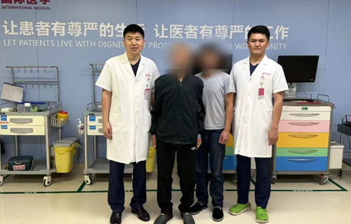 高危！心跳“爆表”暈厥6次 “護(hù)心”團(tuán)隊為他逆天改命