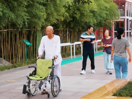 住院期間也能給健康加分？每周一、三、五動(dòng)起來(lái)，為健康打卡！