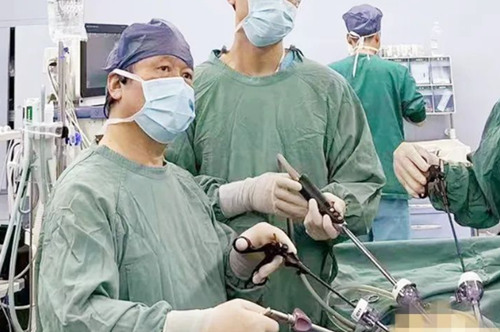 68cm橡膠水管吞入腹中！我院普外科腹腔鏡微創(chuàng)手術(shù)緊急施救！