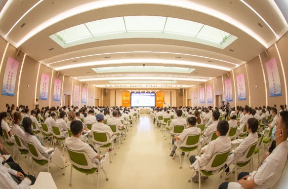 院士講堂 精彩紛呈！中國科學院竇科峰院士講授器官移植發(fā)展現(xiàn)狀