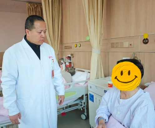 視力模糊、頭暈頭痛？專家：這項(xiàng)顱內(nèi)腫瘤檢查必不可少